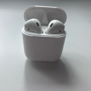 SLIGHTLY USED Airpod 2nd Generation Earbuds